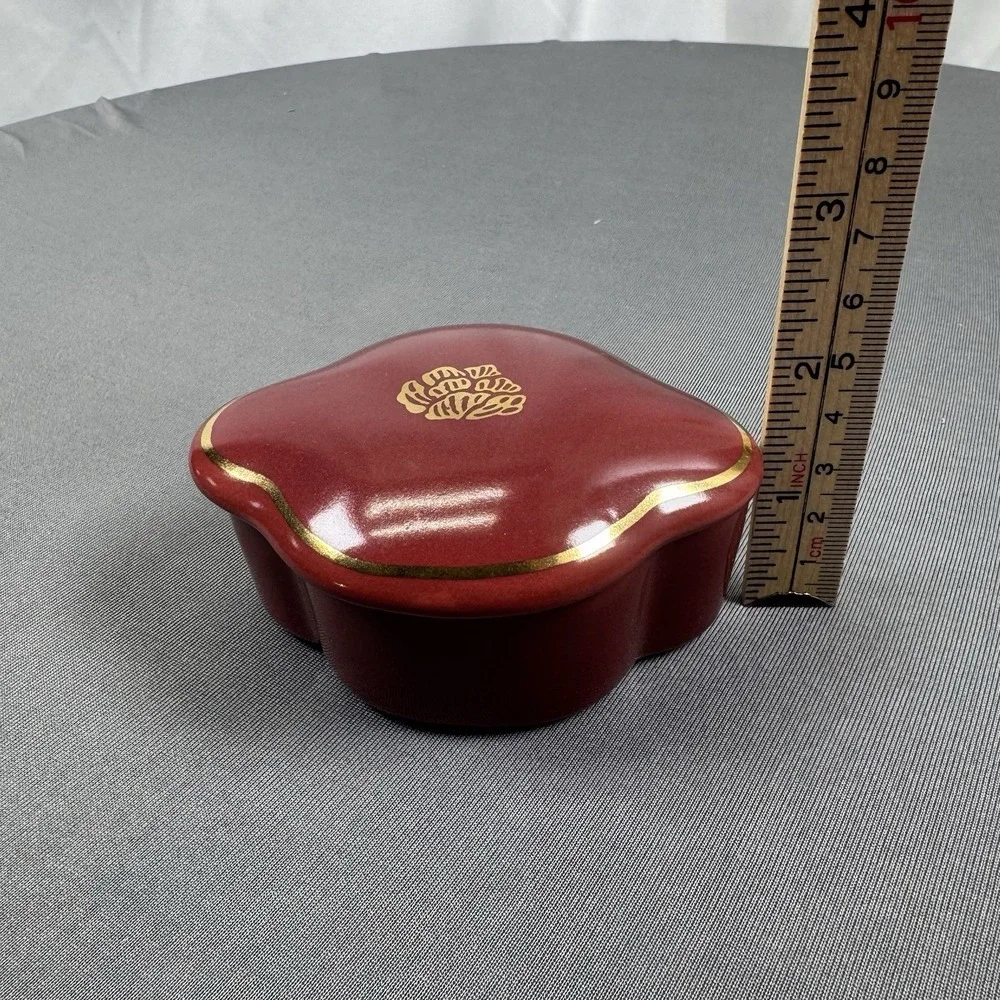 Vintage Imari Elegant Treasures Ceramic Trinket Box Avon Gift Set‎ Trinket Box